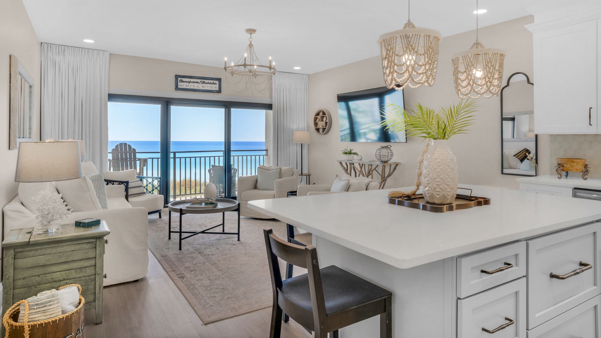 Palms C7 Kitchen and Living Area