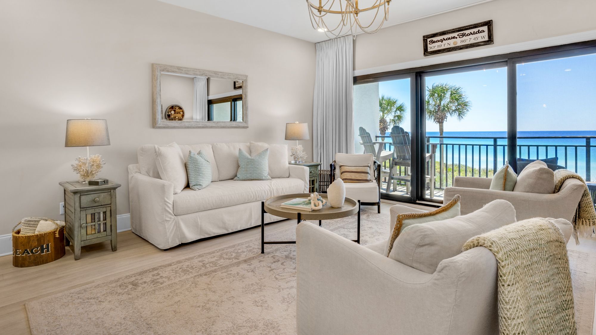 Palms C7 Living Area