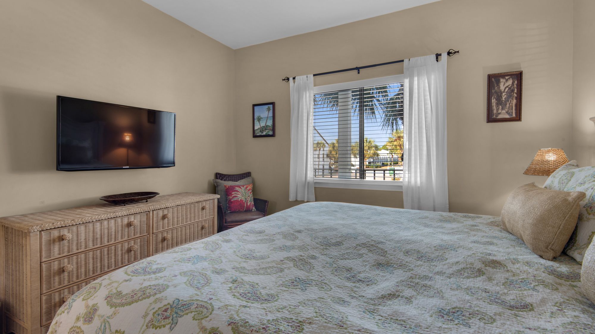 Palms C8 Bedroom