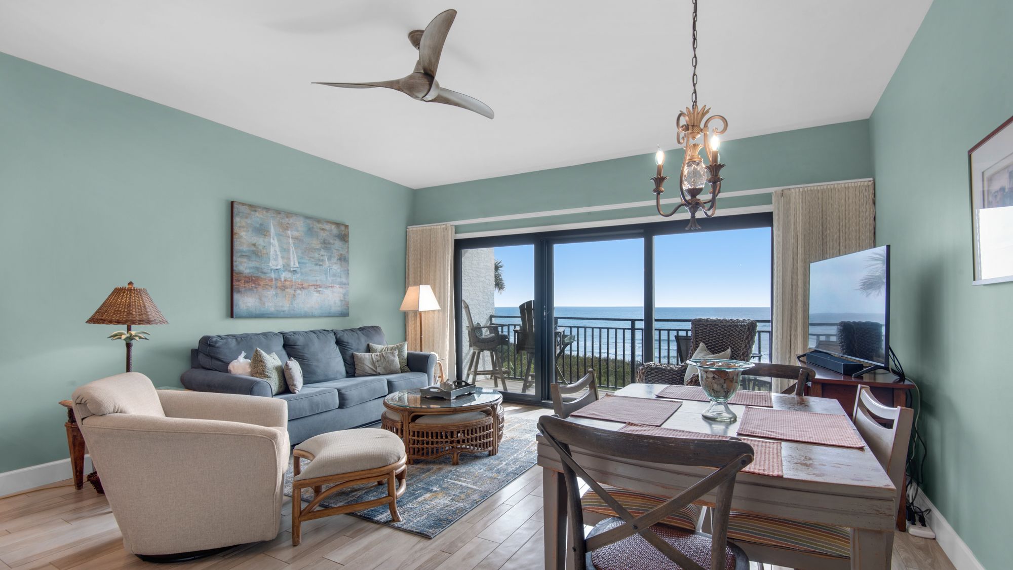 Palms C8 Living Area