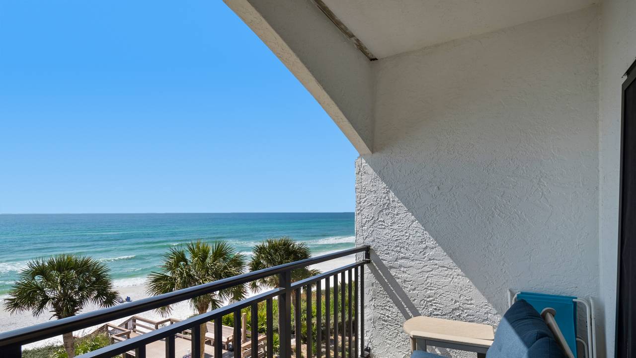 Palms C14 Balcony Palms C14 Balcony