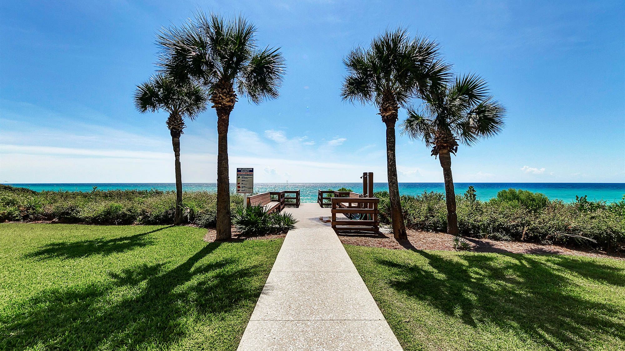 Palms at Seagrove Grounds & Amenities