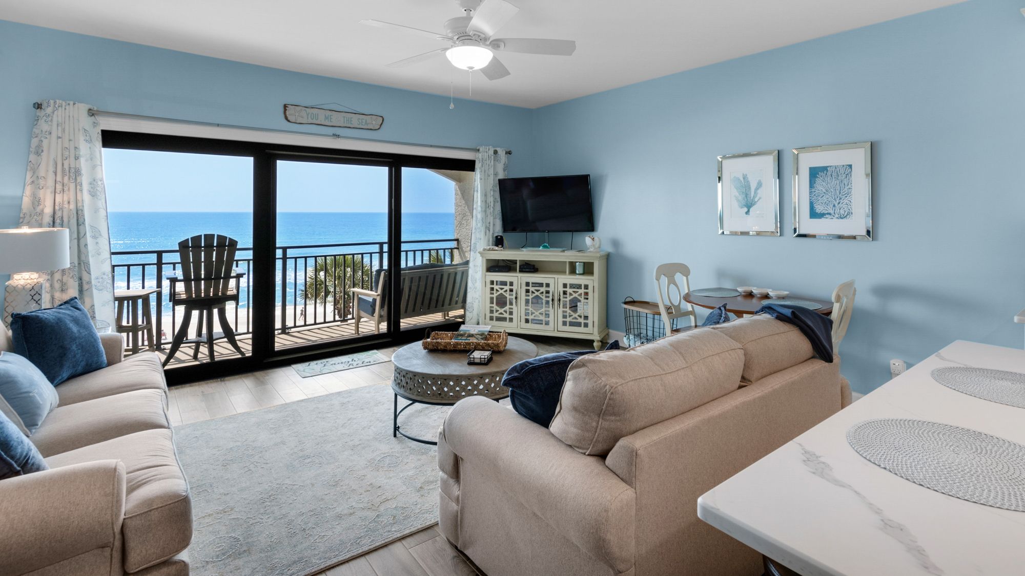 Palms C14 Main Living Area