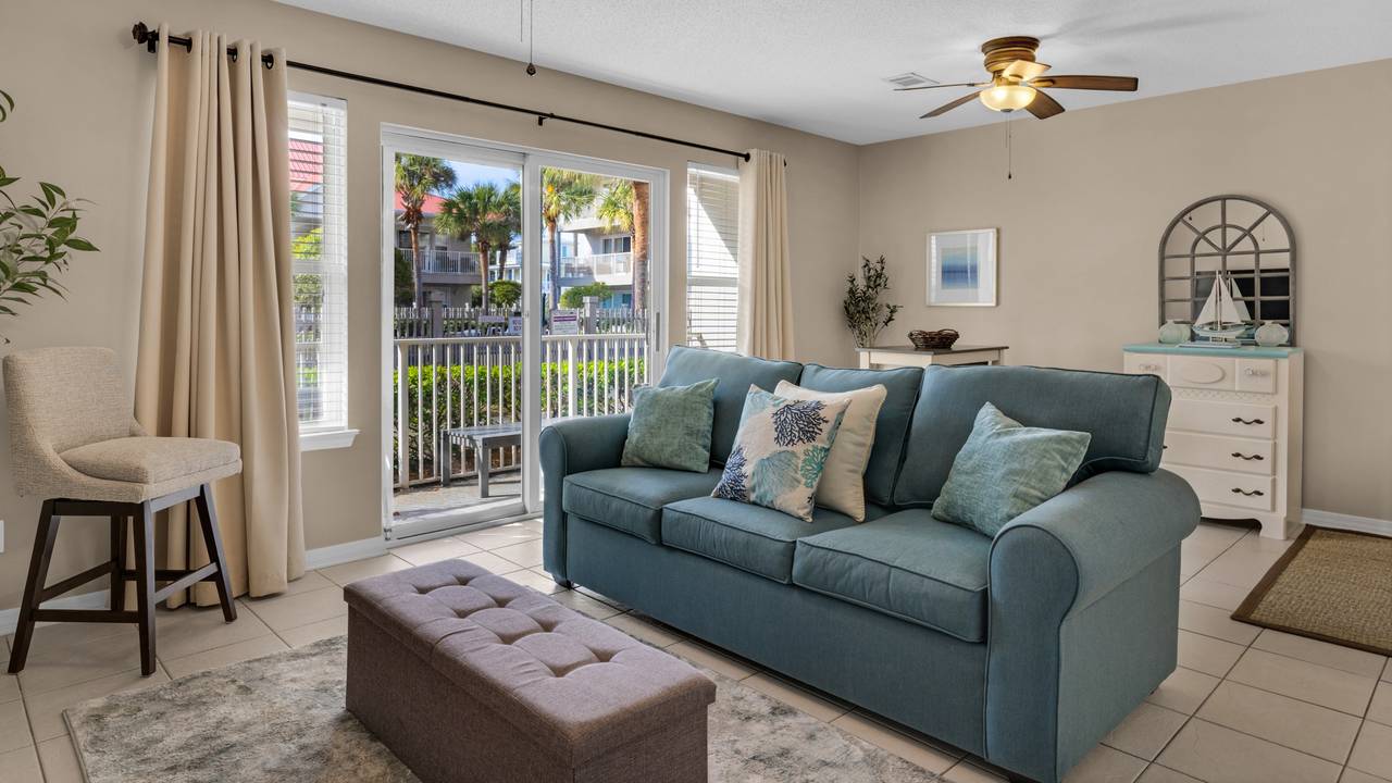 Rollin Tide C2 Living Area Rollin Tide C2 Living Area