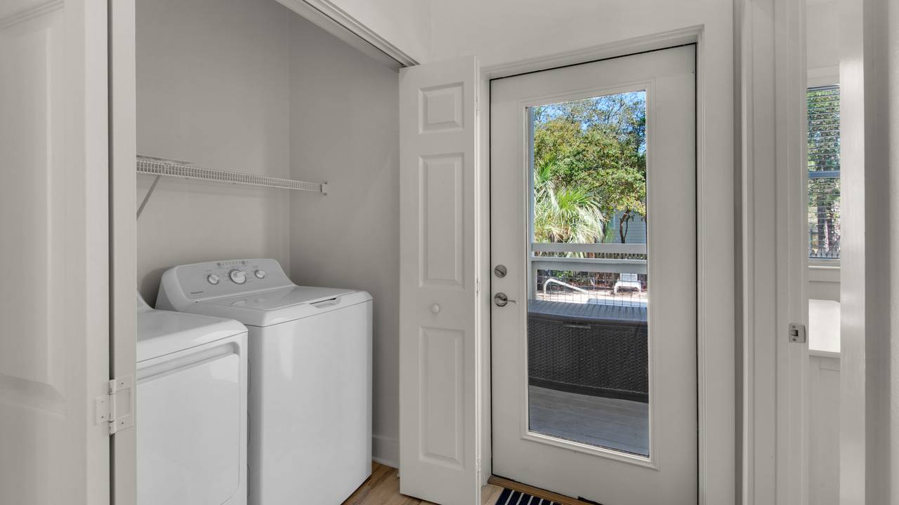 Sublime - 2nd Floor Washer & Dryer Sublime - 2nd Floor Washer & Dryer