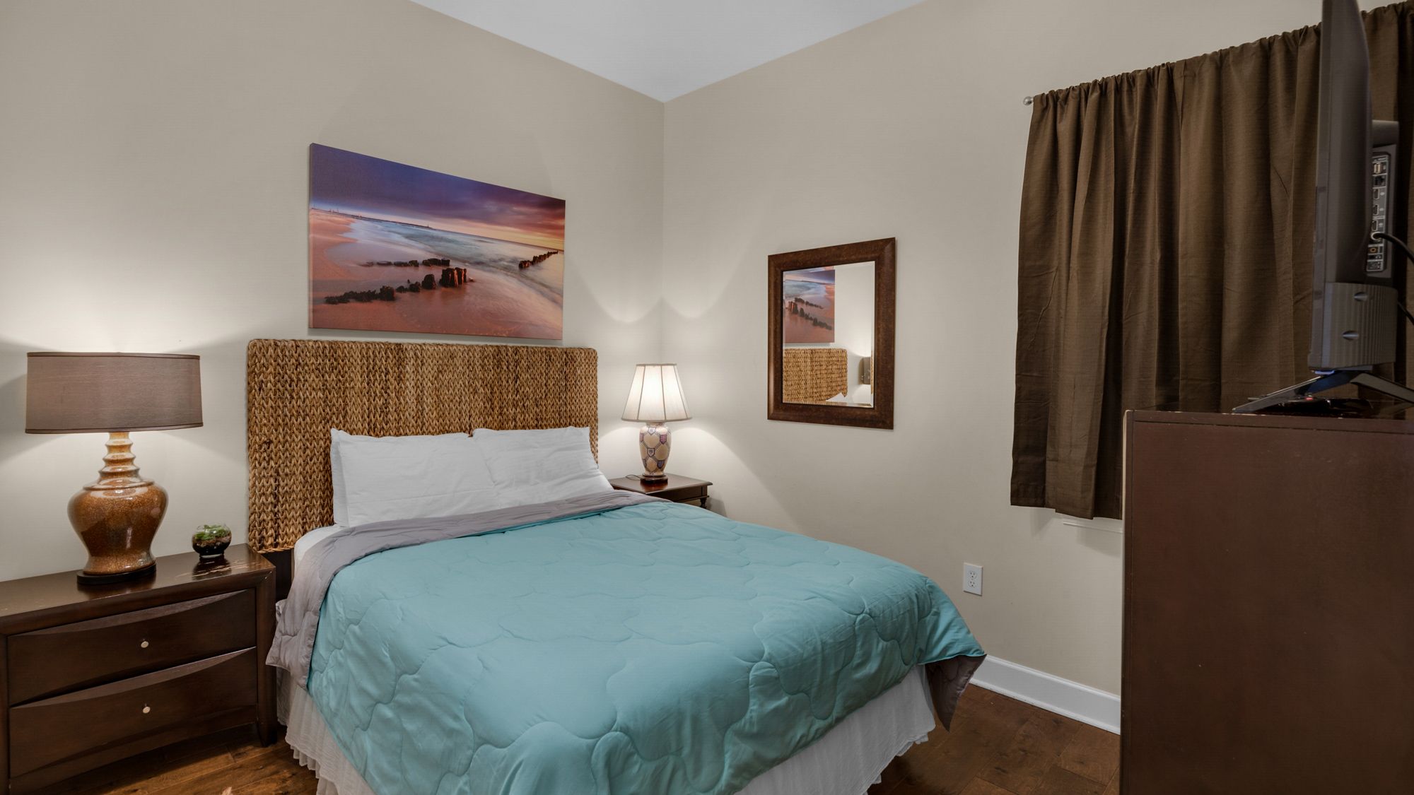 Seagrove Highlands 2310 Queen Bedroom