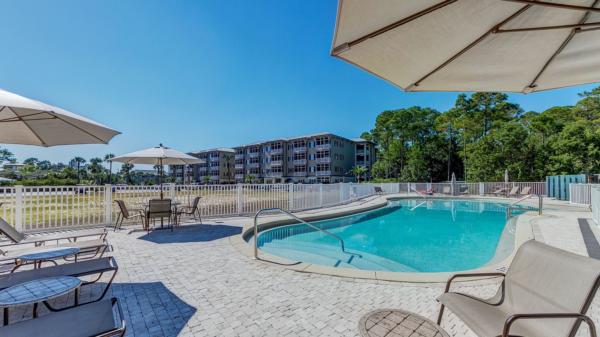 Seagrove Highlands Grounds and Amenities