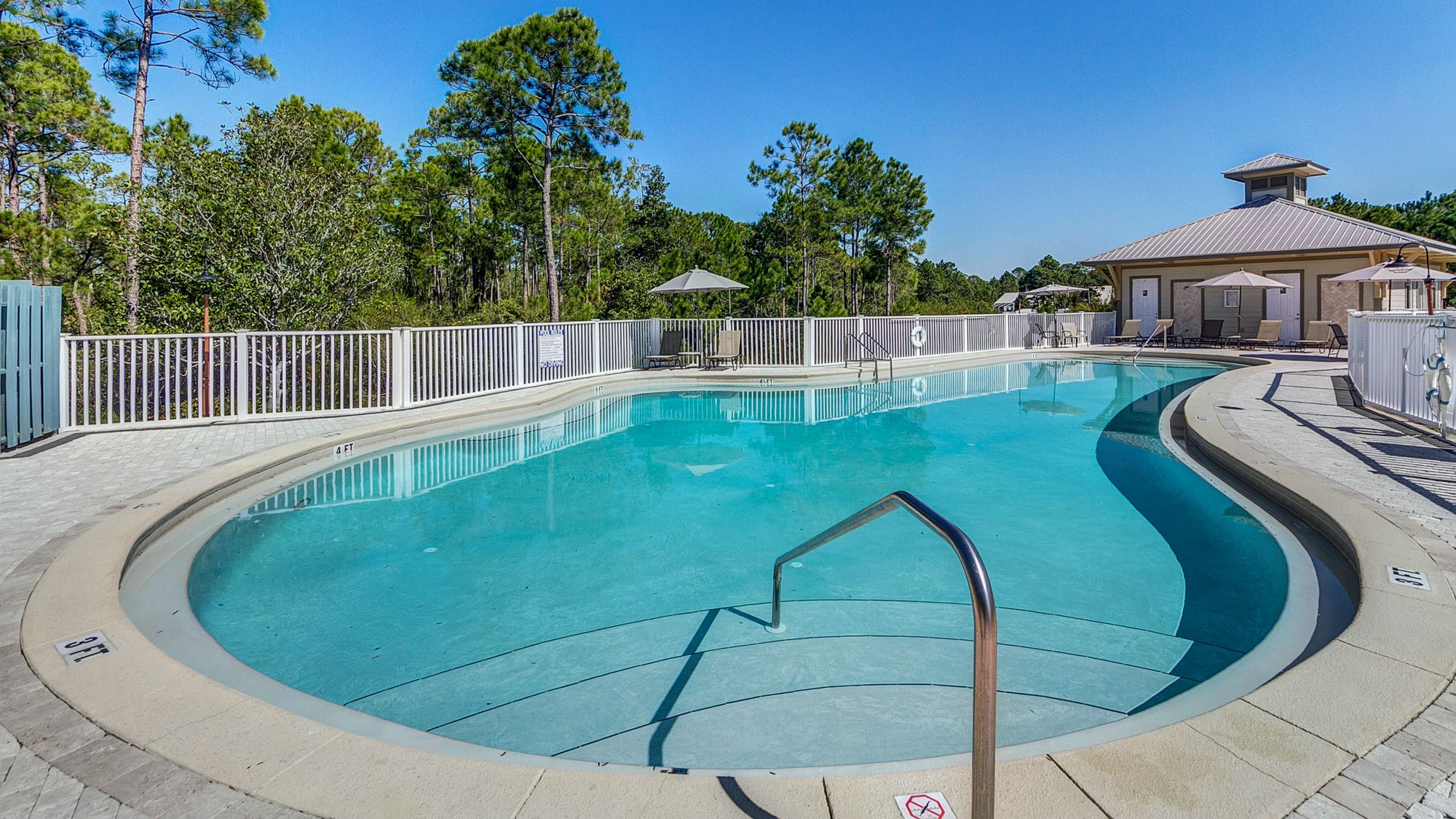 Seagrove Highlands Grounds and Amenities