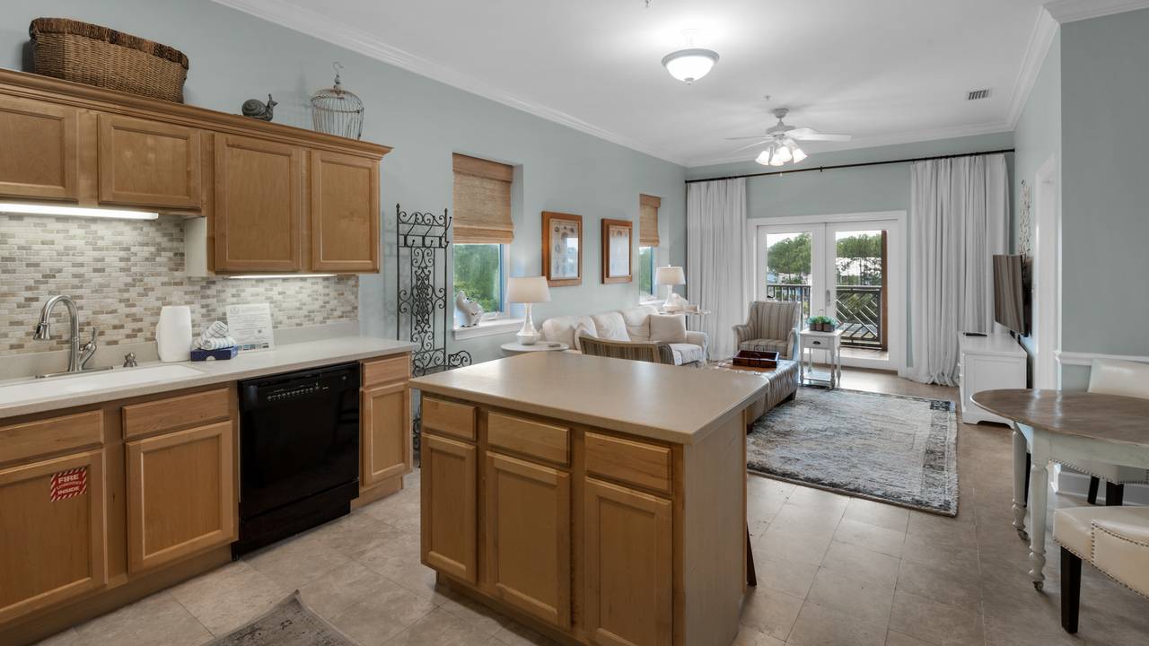 Seagrove Highlands 2310 Kitchen Seagrove Highlands 2310 Kitchen