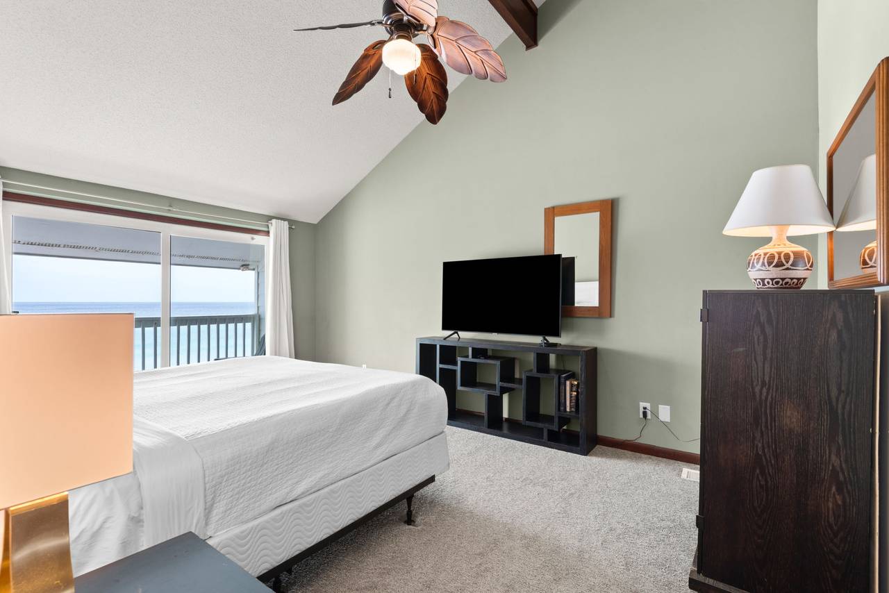 Sun n Surf - 2nd Floor Queen Bedroom 2 Sun n Surf - 2nd Floor Queen Bedroom 2
