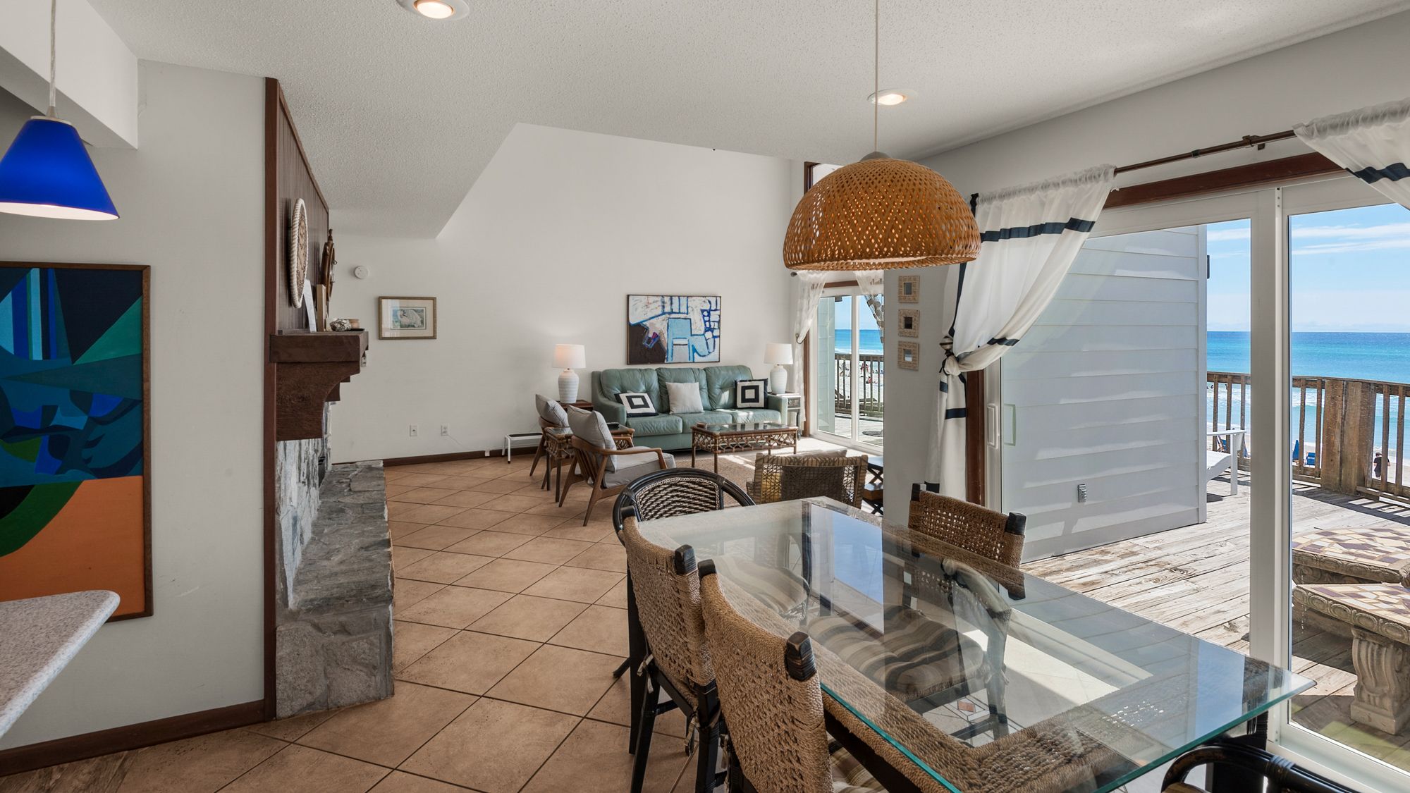 Sun n Surf Dining Area