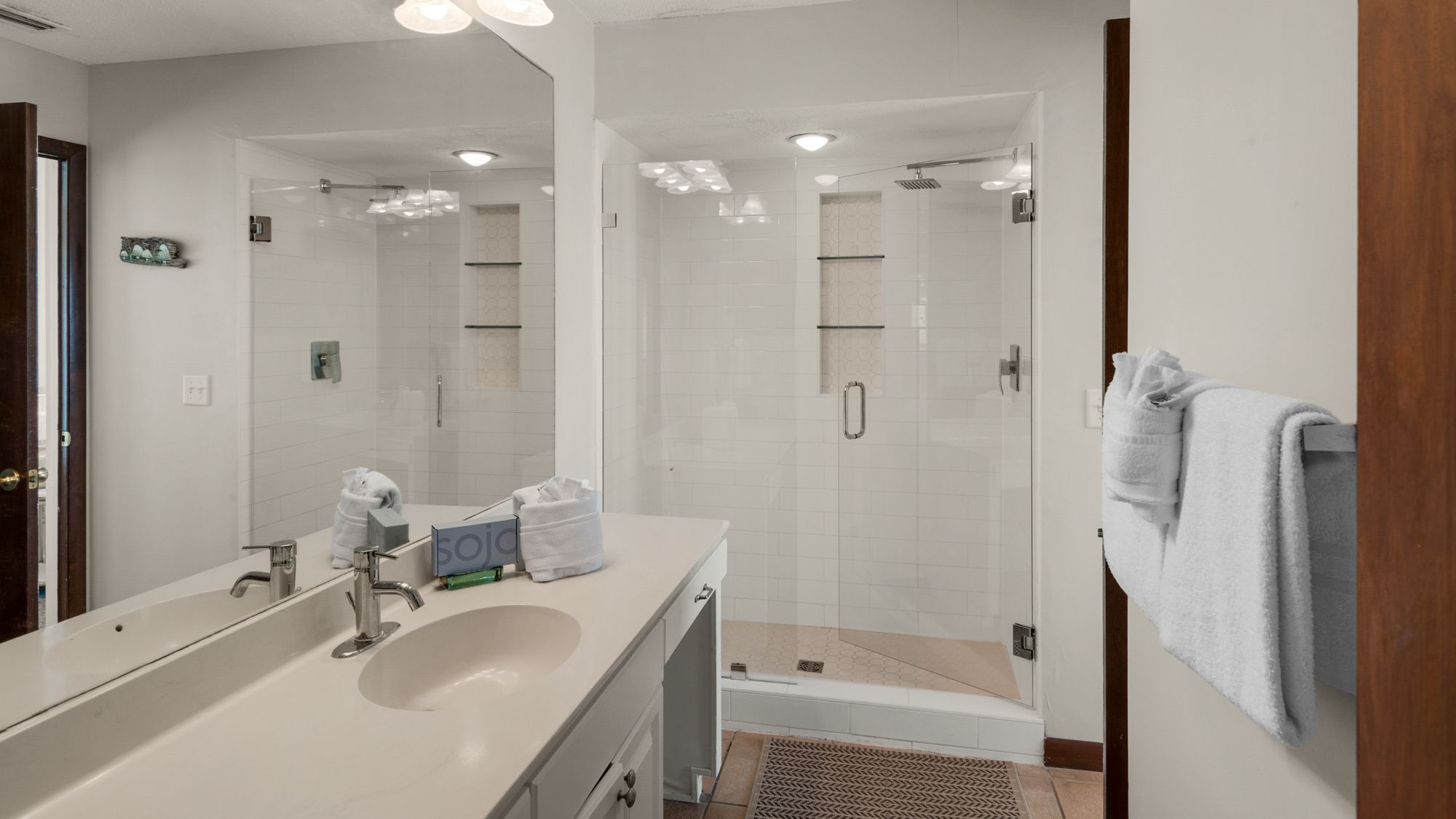 Sun n Surf 1st Floor Private Bathroom