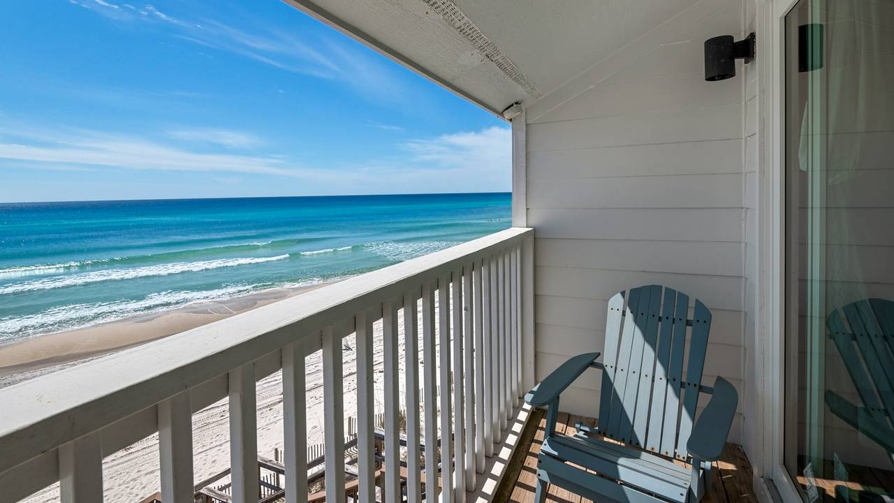 Sun n Surf 2nd Floor Balcony Sun n Surf 2nd Floor Balcony