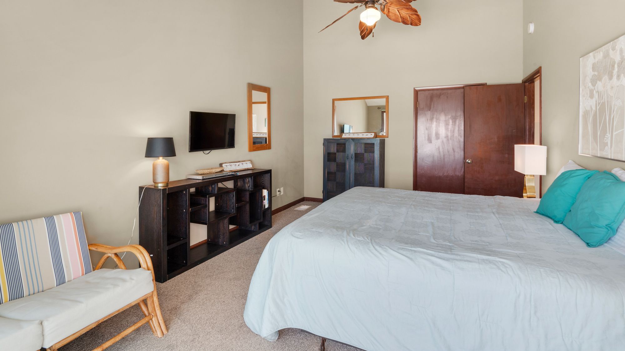 Sun n Surf 2nd Floor Queen Bedroom