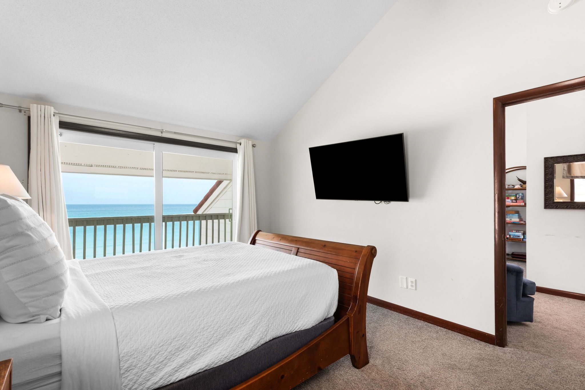 Sun n Surf - 2nd Floor King Bedroom 3