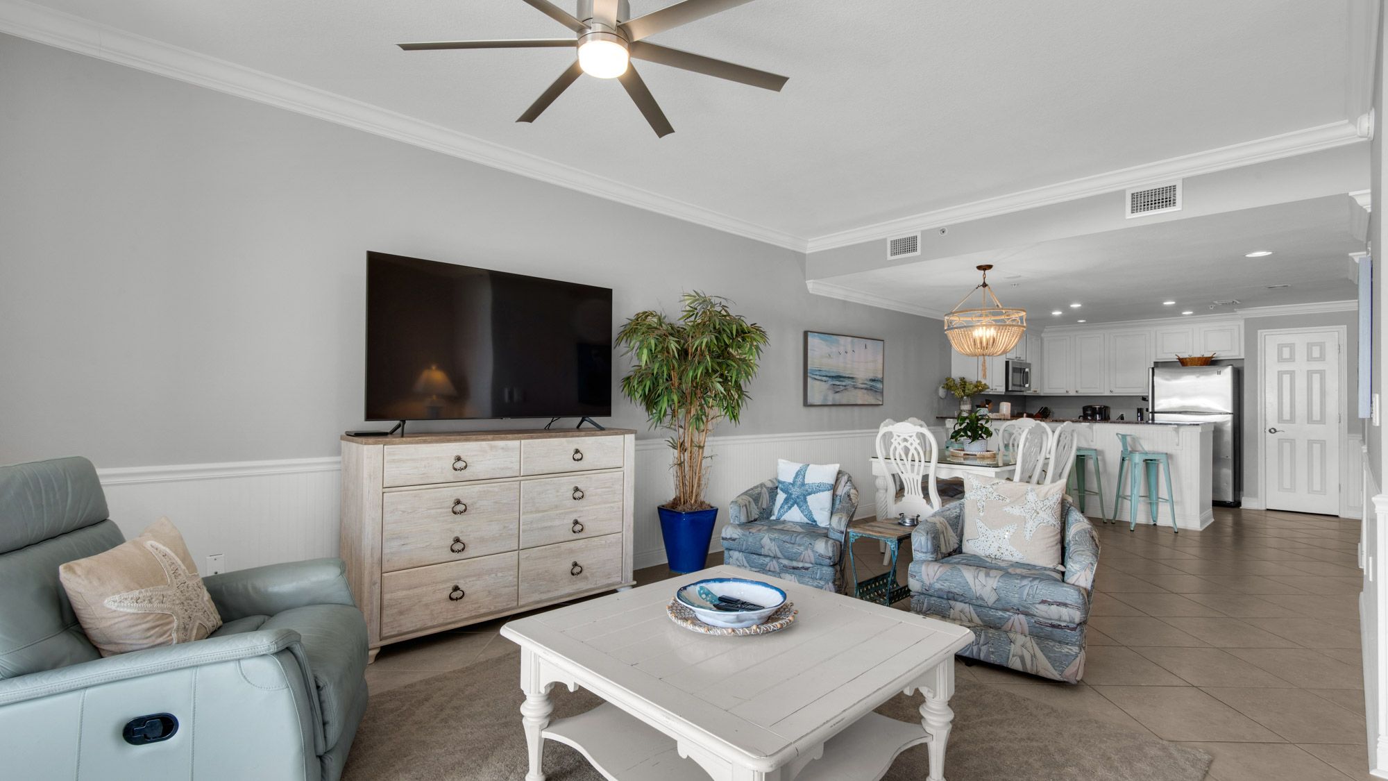 San Remo 208 Living Area