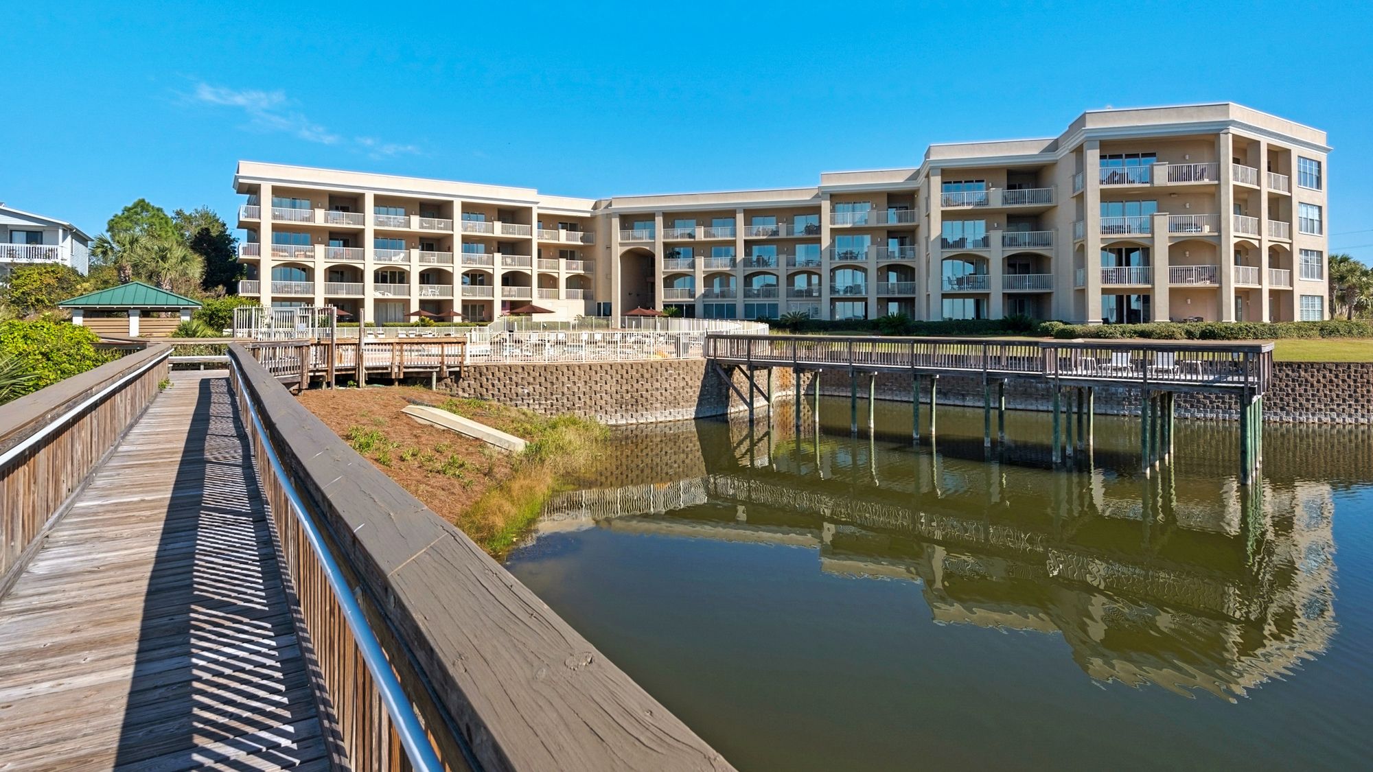 San Remo Grounds and Amenities