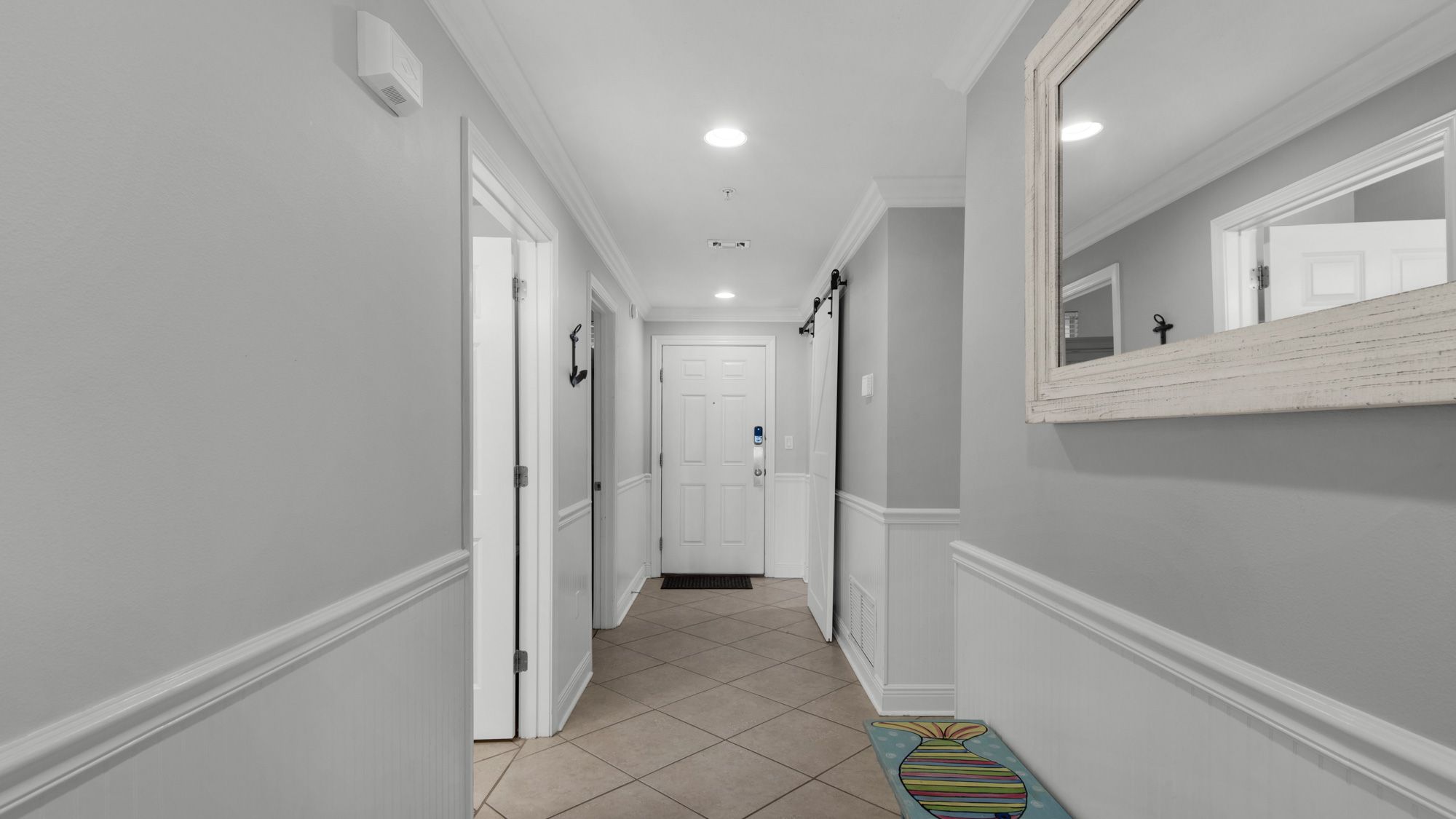 San Remo 208 Hallway