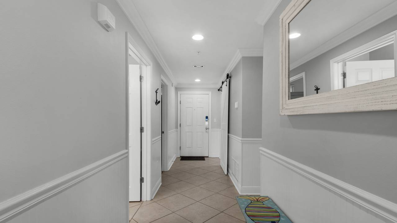 San Remo 208 Hallway San Remo 208 Hallway