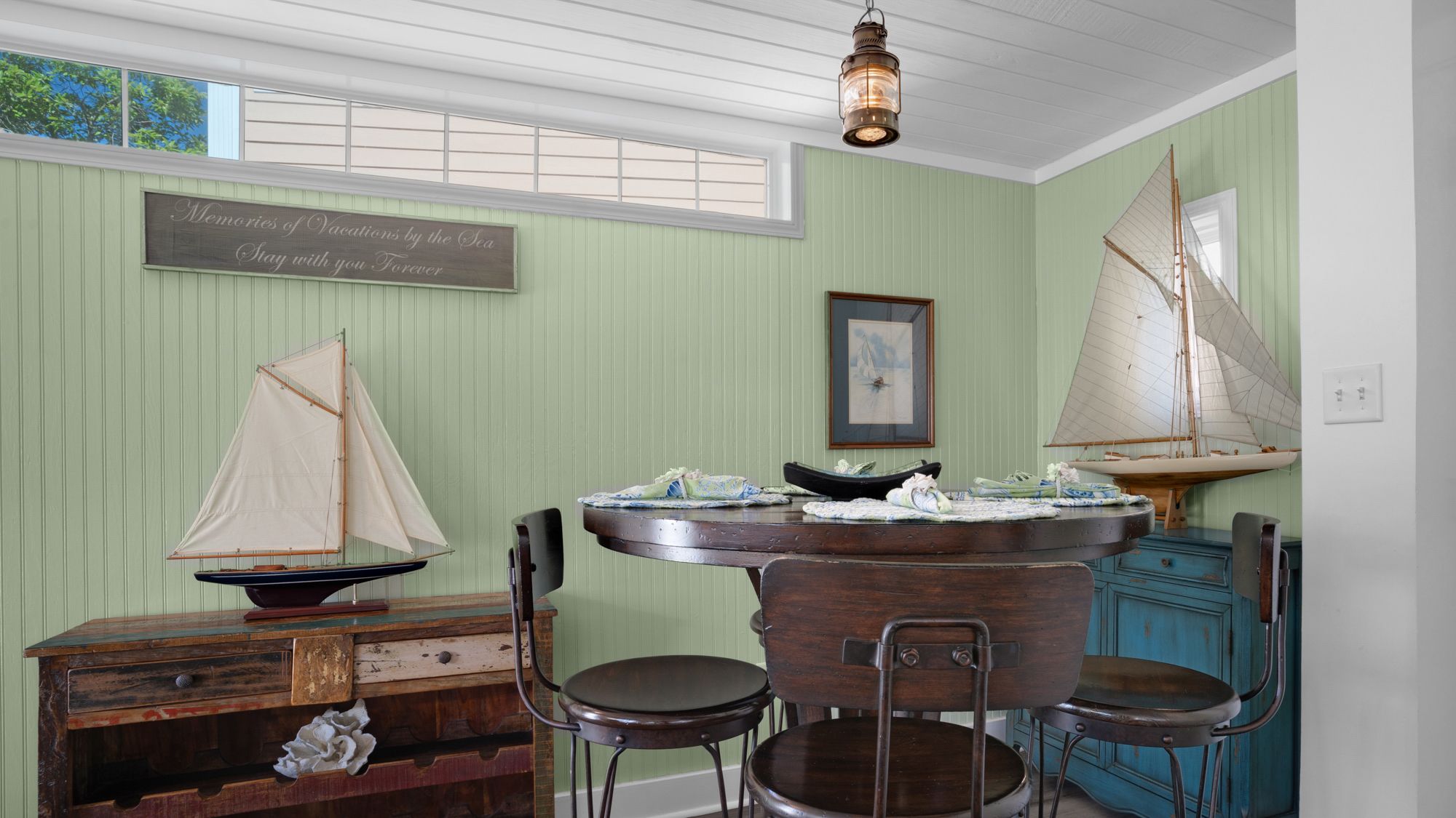 Sea Turtle Pass Main Living Area