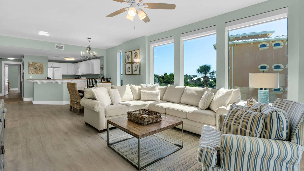 Tranquility 310 - Living area Tranquility 310 - Living area