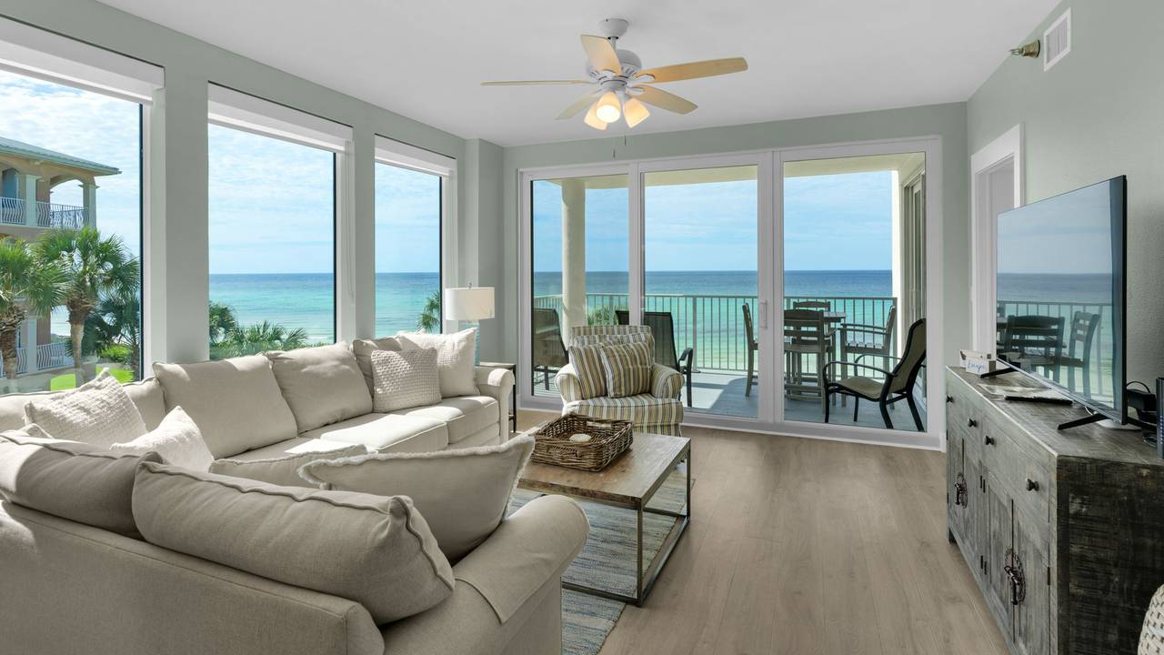 Tranquility 310 - Living area w/ Gulf views Tranquility 310 - Living area w/ Gulf views