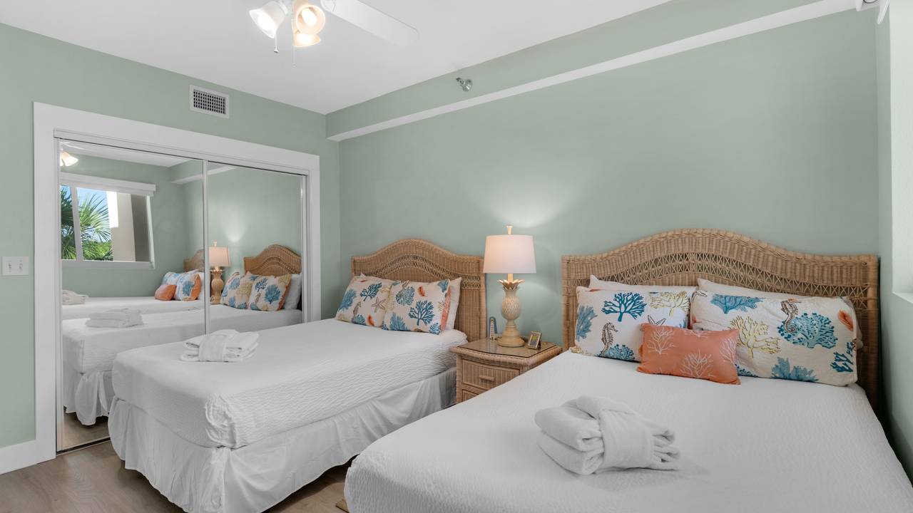 Tranquility 310 - Bedroom w/ Two Full Beds Tranquility 310 - Bedroom w/ Two Full Beds