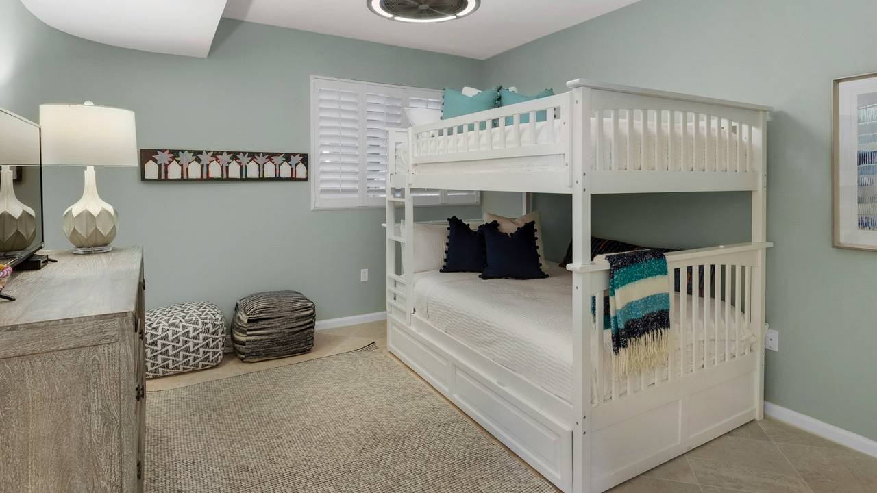 Traquillity 340 Traquillity 340