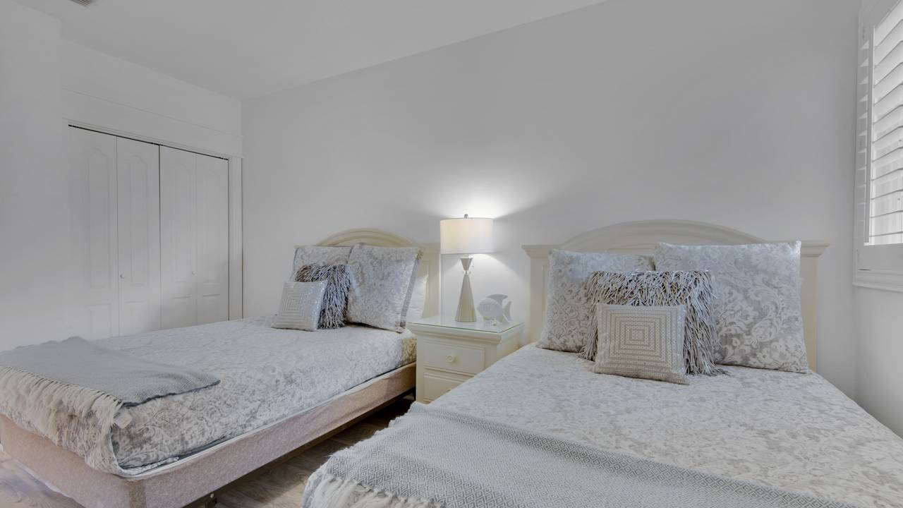 Villas at Sunset Beach B201 Guest Bedroom with 2 Full Beds Villas at Sunset Beach B201 Guest Bedroom with 2 Full Beds