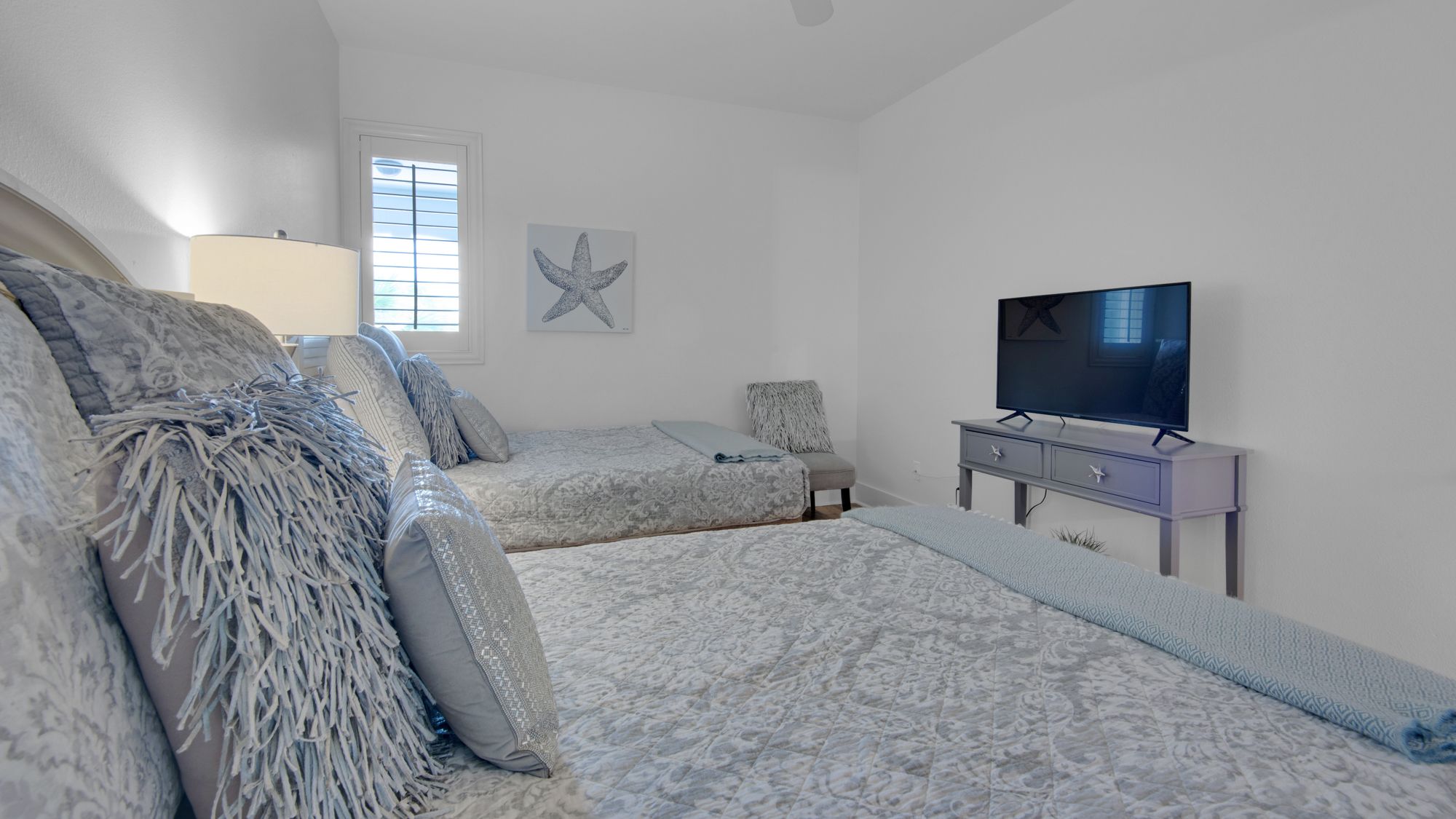 Villas at Sunset Beach B201 Guest Bedroom with 2 Full Beds 