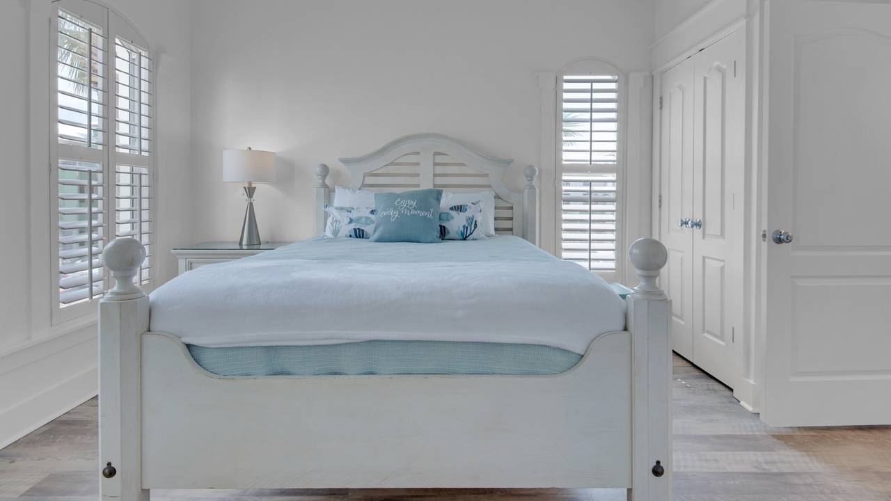 Villas at Sunset Beach B201 Guest Bedroom with Queen Bed Villas at Sunset Beach B201 Guest Bedroom with Queen Bed