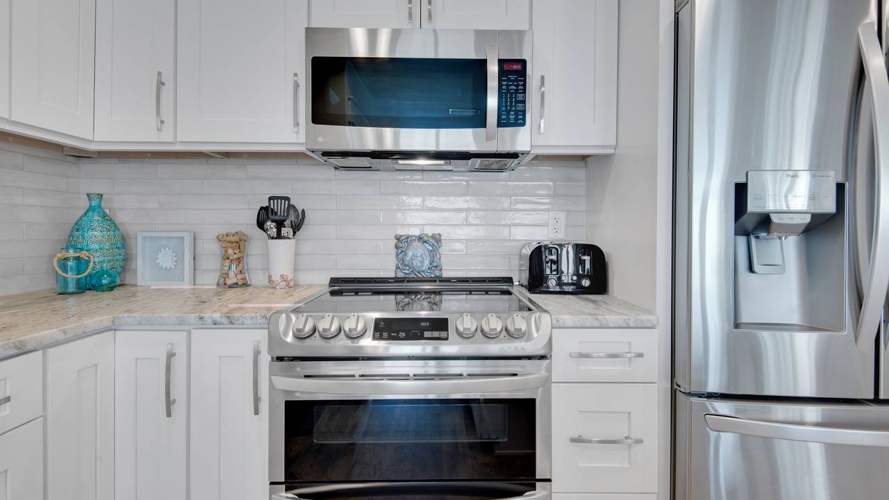 Villas at Sunset Beach B201 Kitchen Villas at Sunset Beach B201 Kitchen