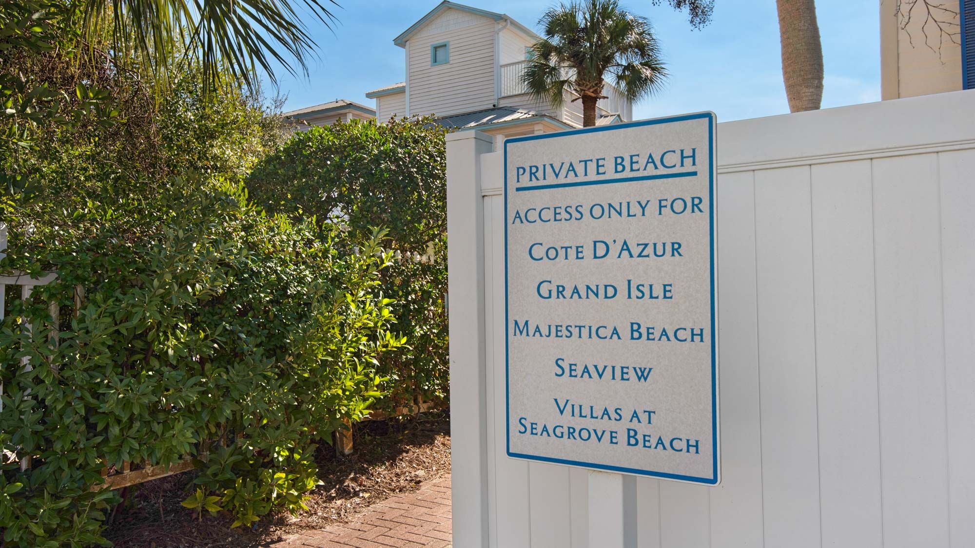 Villas at Seagrove Grounds & Amenities
