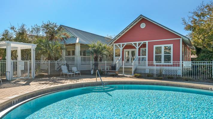 Community Pool Community Pool