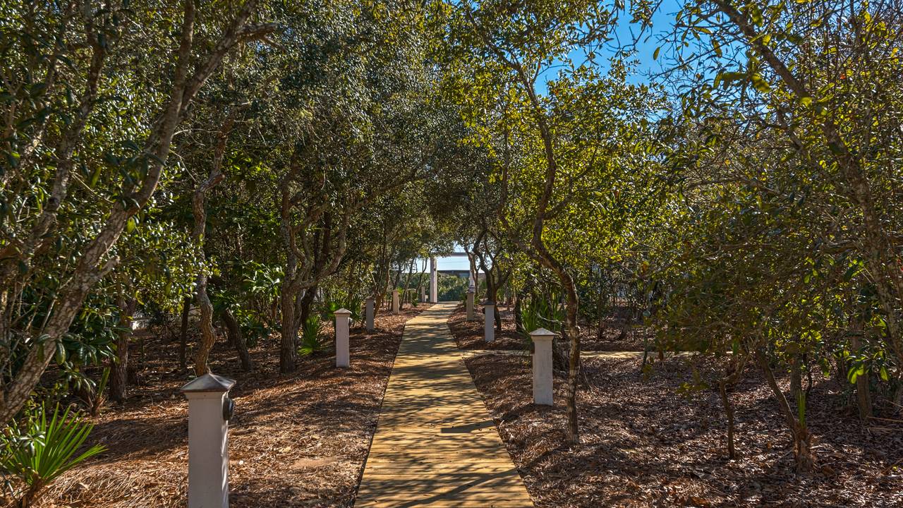 Walkway to Beach Access Walkway to Beach Access