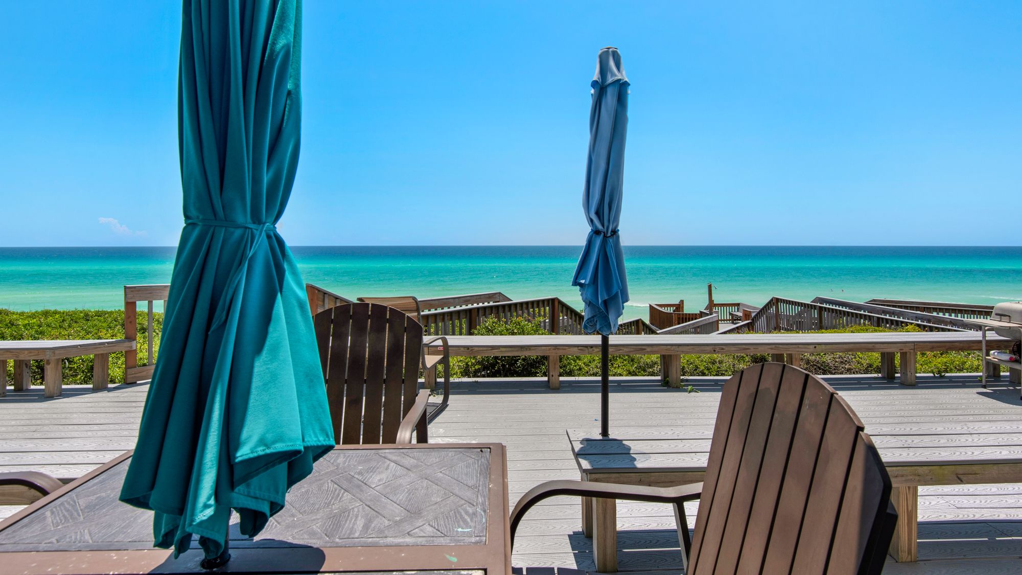 Blue Nine 3 Gulf Front Patio