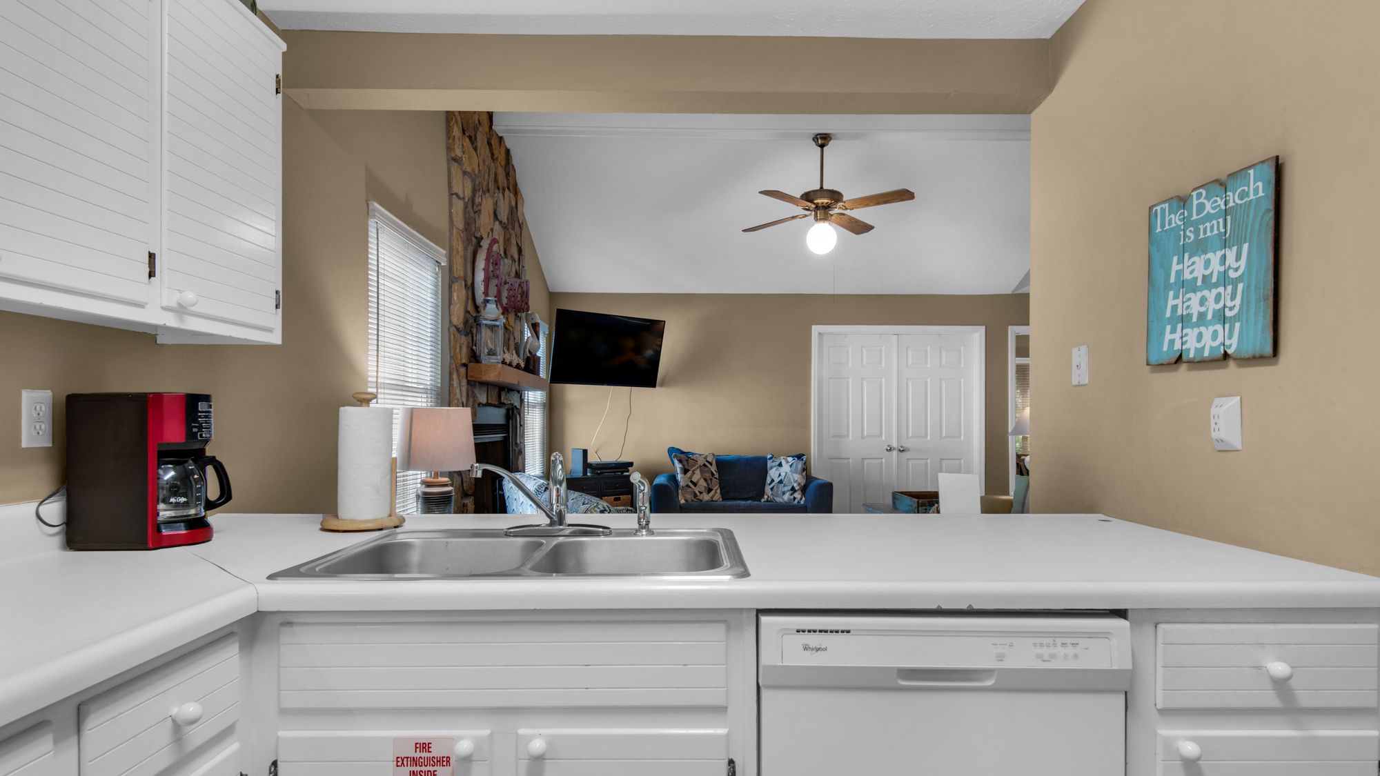 Reel Relaxing Kitchen