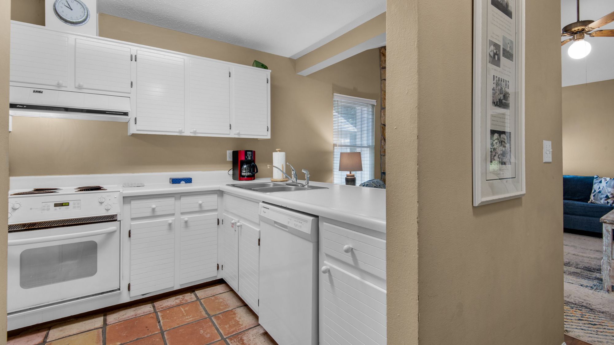 Reel Relaxing Kitchen