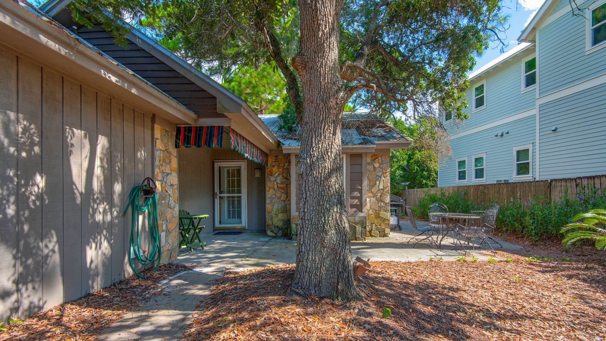 Reel Relaxing Exterior