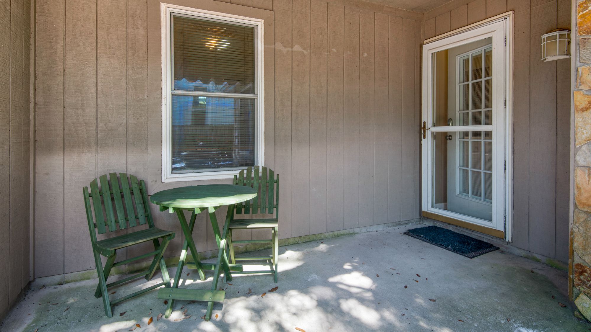 Reel Relaxing Exterior