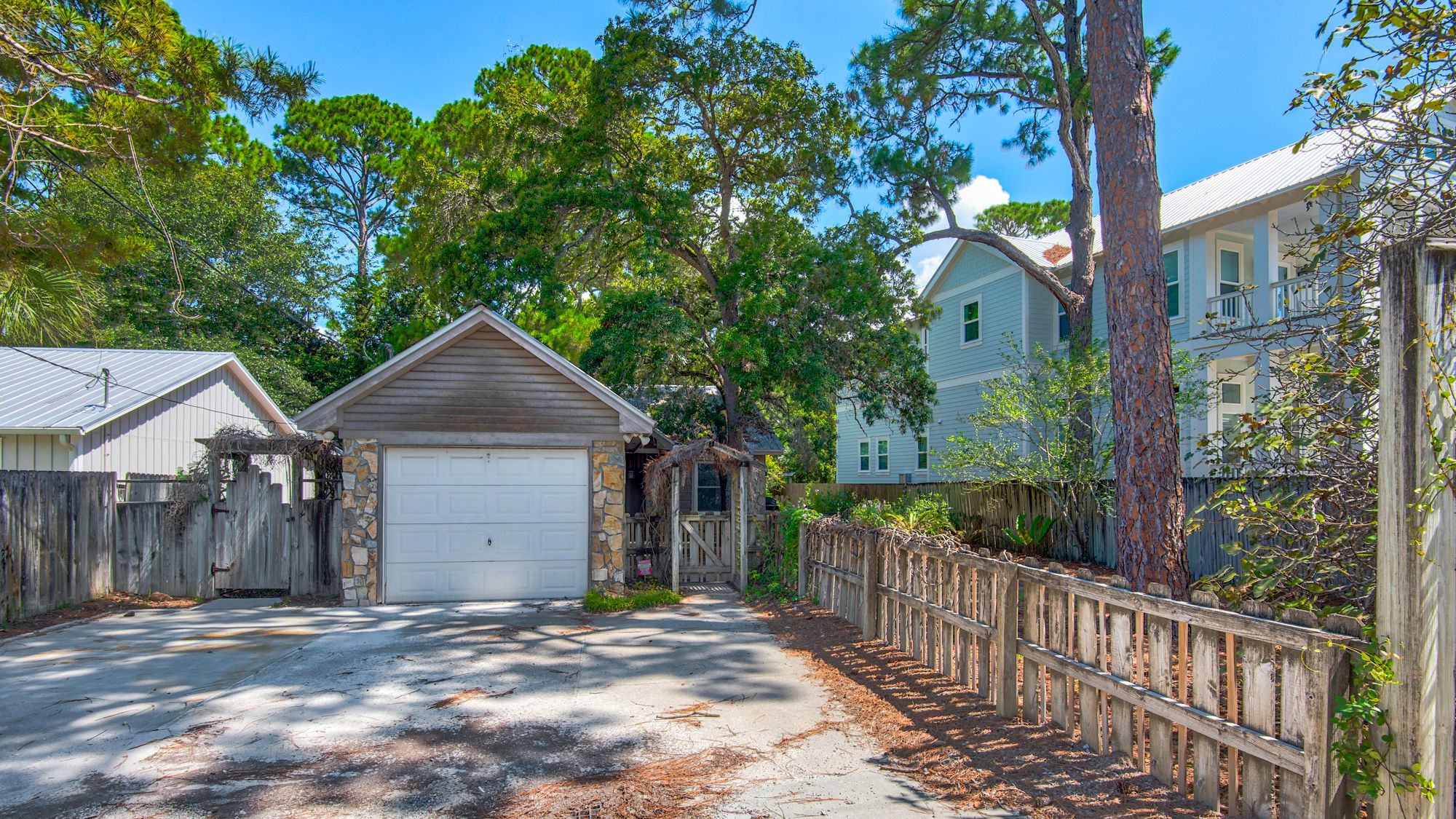 Reel Relaxing Exterior