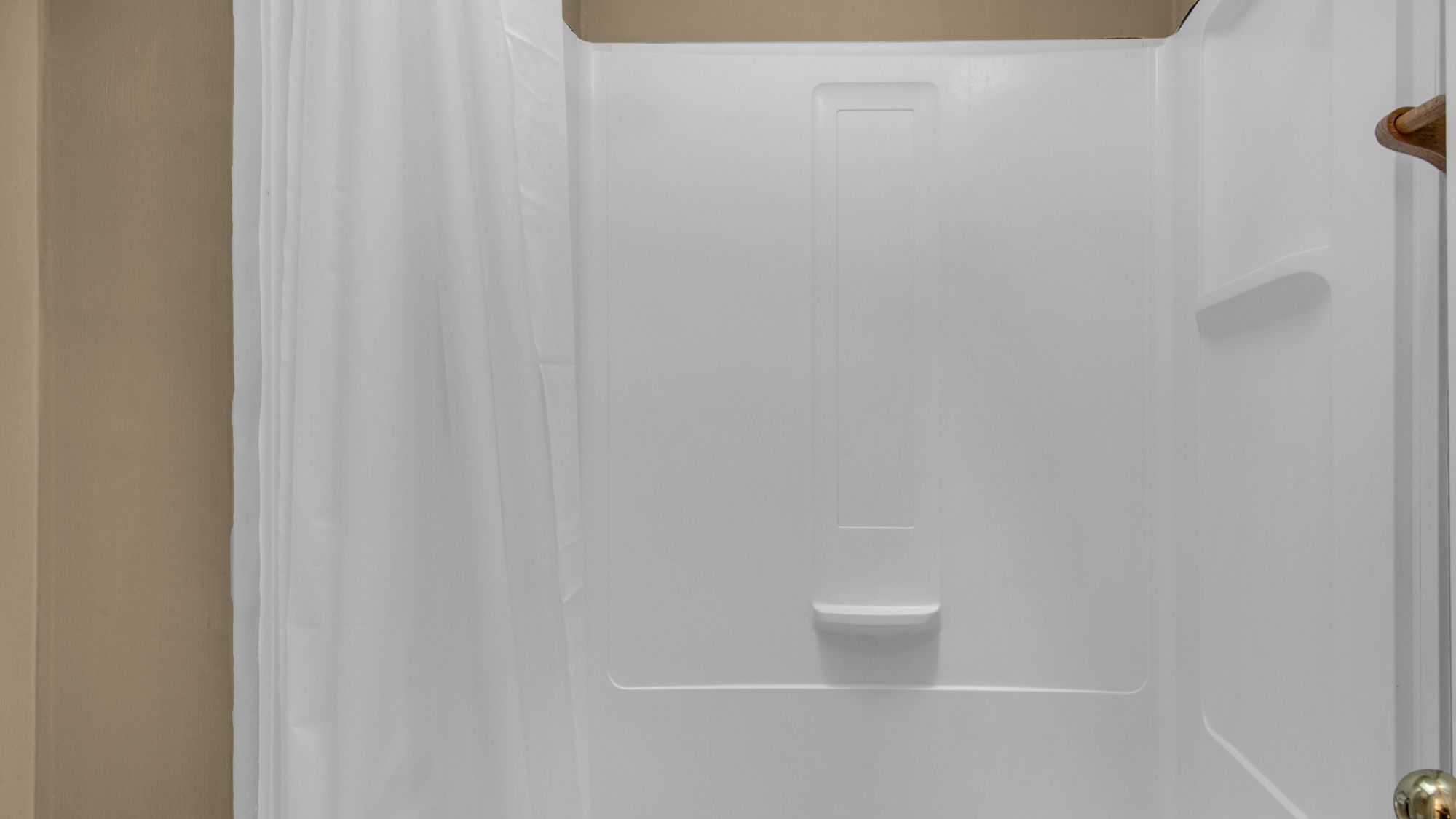 Reel Relaxing Bathroom