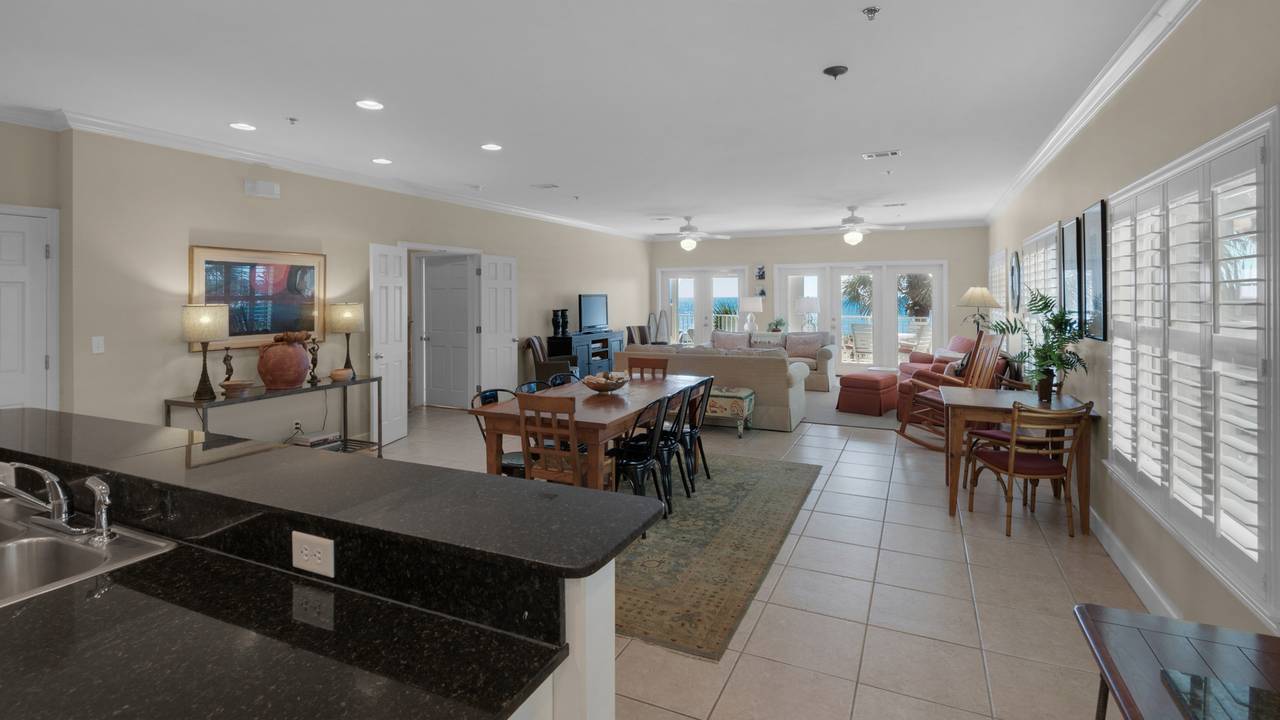 Open Living Area Open Living Area