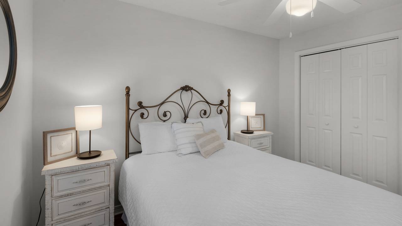 Rollin Tide C4 Queen Bedroom Rollin Tide C4 Queen Bedroom