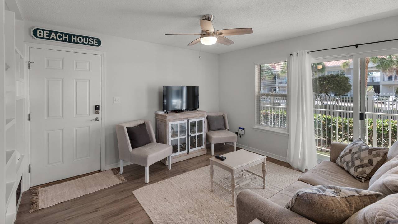 Rollin Tide C4 Main Area Rollin Tide C4 Main Area