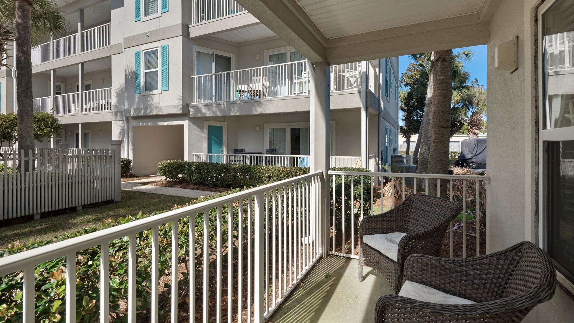 Rollin Tide C4 Patio