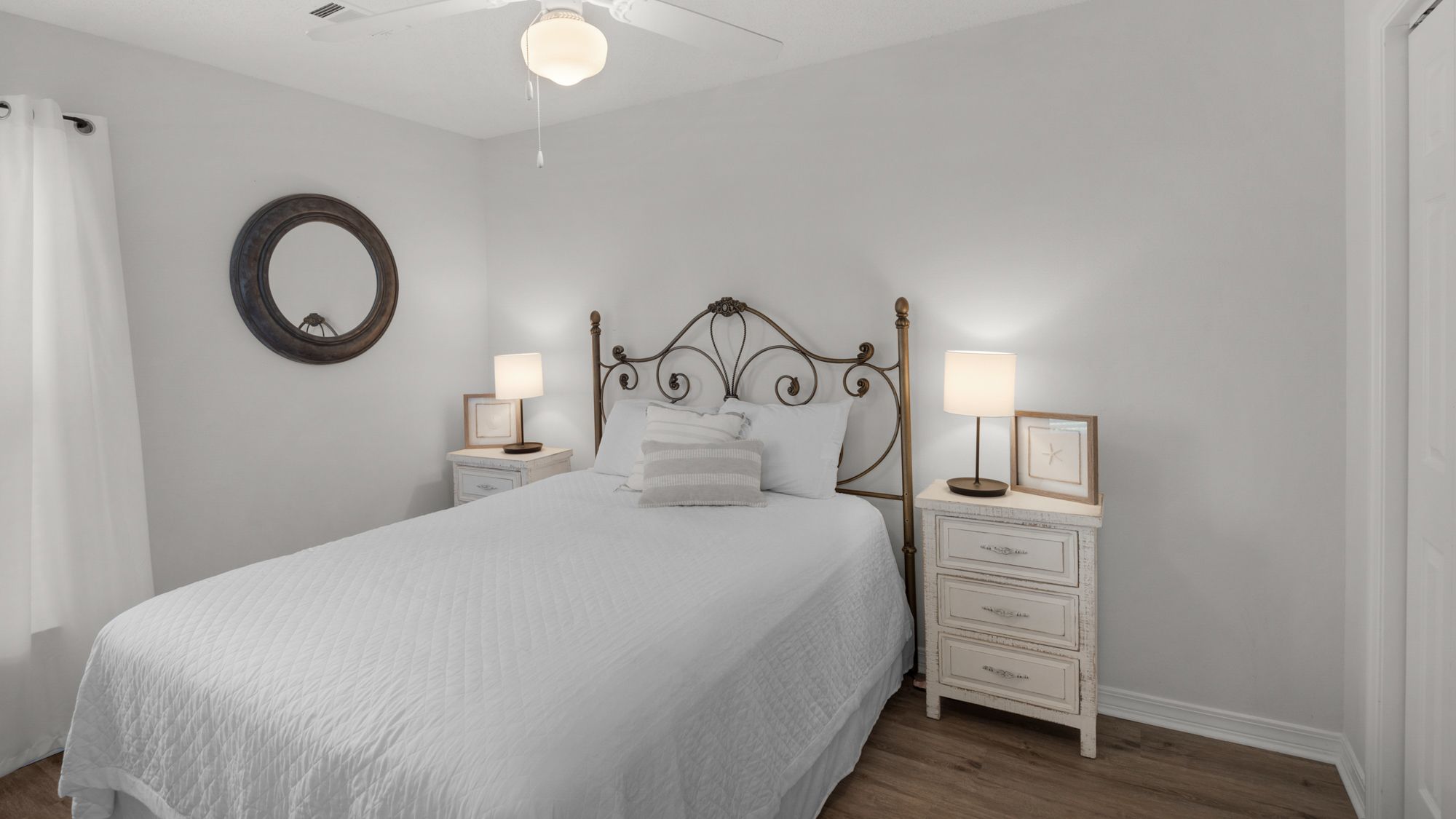 Rollin Tide C4 Queen Bedroom