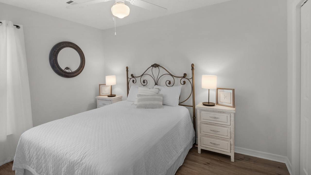 Rollin Tide C4 Queen Bedroom Rollin Tide C4 Queen Bedroom