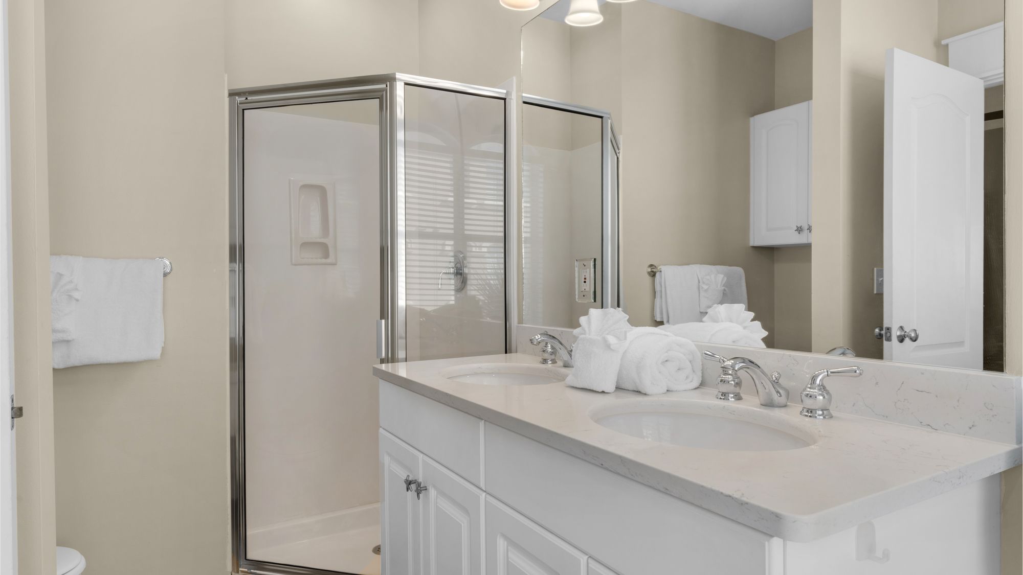 Monterey B301 - Walk-in Shower