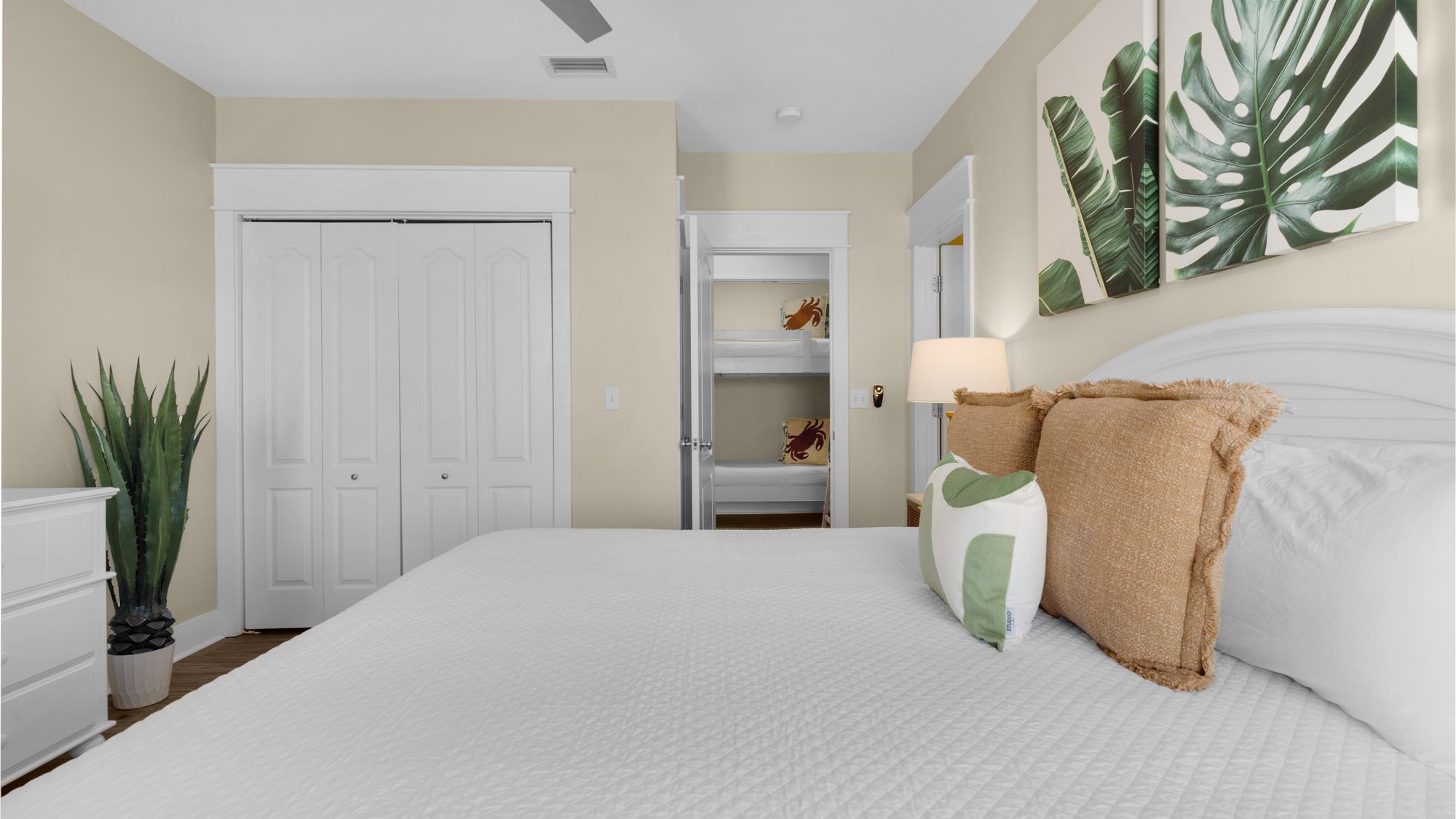 Monterey B301 - Bedroom